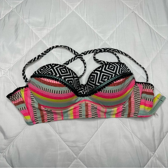 Barbie Inspired‎ Bikini Bralette Top 34B Underwired Lined Striped Crossback Pink - Picture 1 of 5